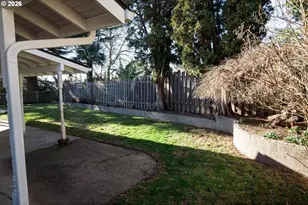 2085 SW Roxbury Ave, Portland, OR 97225 - Photo 5