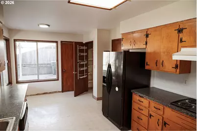 2085 SW Roxbury Ave, Portland, OR 97225 - Photo 15