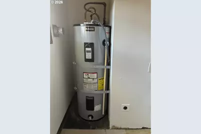 2085 SW Roxbury Ave, Portland, OR 97225 - Photo 41