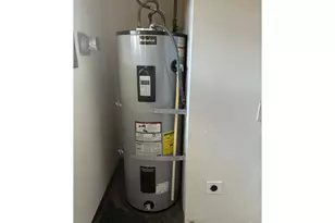 2085 SW Roxbury Ave, Portland, OR 97225 - Photo 41