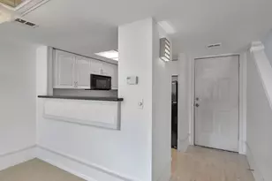 6605 W Burnside Rd, Portland, OR 97210 - Photo 9