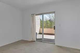 6605 W Burnside Rd, Portland, OR 97210 - Photo 17