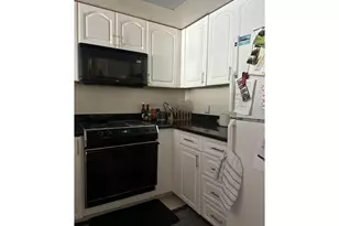 6605 W Burnside Rd, Portland, OR 97210 - Photo 5