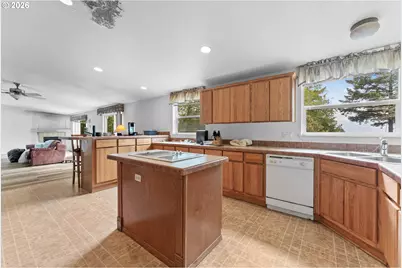 18768 Olympia Rd, Brookings, OR 97415 - Photo 9