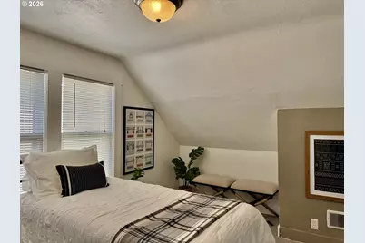 7252 N Jordan Ave, Portland, OR 97203 - Photo 13