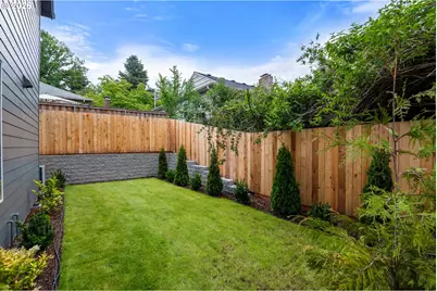 4058 SE Long St, Portland, OR 97202 - Photo 13