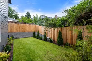 4058 SE Long St, Portland, OR 97202 - Photo 13