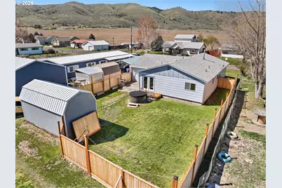 2320 21st St, Baker City, OR 97814 - Photo 31