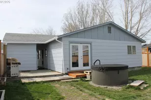 2320 21st St, Baker City, OR 97814 - Photo 17