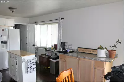 2320 21st St, Baker City, OR 97814 - Photo 5