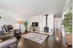 2320 21st St, Baker City, OR 97814 - Photo 3