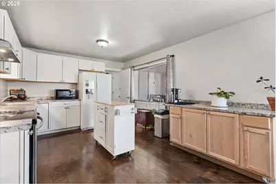 2320 21st St, Baker City, OR 97814 - Photo 7
