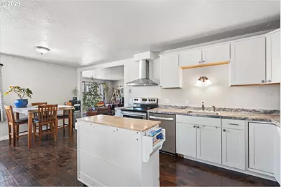 2320 21st St, Baker City, OR 97814 - Photo 5