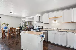 2320 21st St, Baker City, OR 97814 - Photo 5