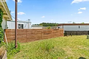 205 S 54th St, Springfield, OR 97478 - Photo 17