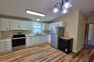 1285 Minnesota Ave, Coos Bay, OR 97420 - Photo 3