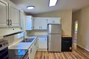 1285 Minnesota Ave, Coos Bay, OR 97420 - Photo 15
