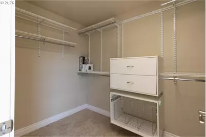395 N Summerwood St, Roseburg, OR 97471 - Photo 33