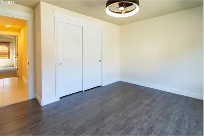 395 N Summerwood St, Roseburg, OR 97471 - Photo 19