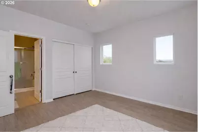 1996 Hawksview Ave, Salem, OR 97306 - Photo 15