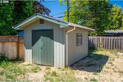 248 Hayes Ave, Cottage Grove, OR 97424 - Photo 25