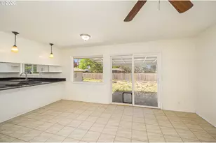 248 Hayes Ave, Cottage Grove, OR 97424 - Photo 7