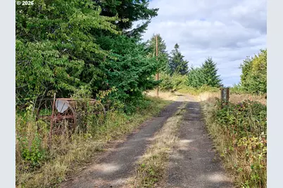 7065 Red Prairie Rd, Sheridan, OR 97378 - Photo 27