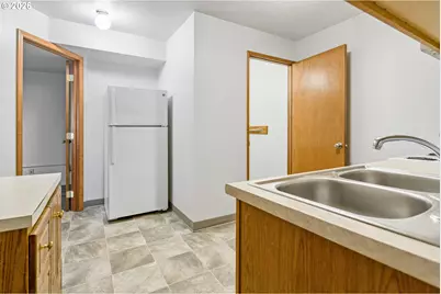 9252 SW 4th Ave, Portland, OR 97219 - Photo 27