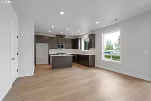 13945 SE Piper Cub Wy, Milwaukie, OR 97267 - Photo 11