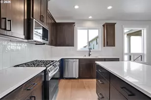 13945 SE Piper Cub Wy, Milwaukie, OR 97267 - Photo 17