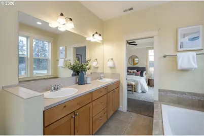 3738 SE Crystal Springs Blvd, Portland, OR 97202 - Photo 23