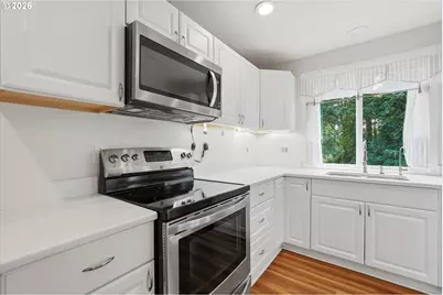 5099 Woodwinds Ct, West Linn, OR 97068 - Photo 13