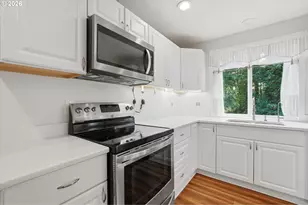 5099 Woodwinds Ct, West Linn, OR 97068 - Photo 13