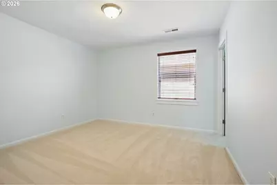 11001 NW 12th Ave, Vancouver, WA 98685 - Photo 31