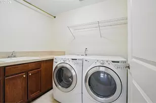 11001 NW 12th Ave, Vancouver, WA 98685 - Photo 29