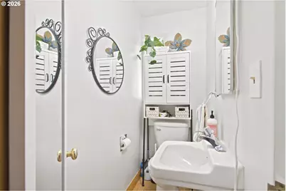 1755 Madison St NE, Salem, OR 97301 - Photo 11