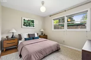 1038 NE 113th Ave, Portland, OR 97220 - Photo 17