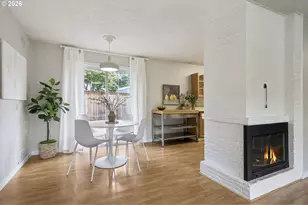 1038 NE 113th Ave, Portland, OR 97220 - Photo 9