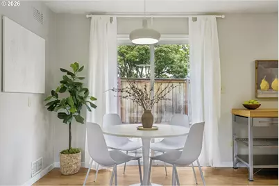 1038 NE 113th Ave, Portland, OR 97220 - Photo 11