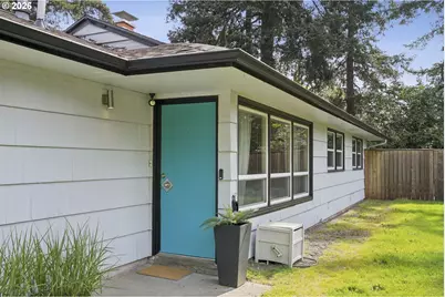1038 NE 113th Ave, Portland, OR 97220 - Photo 3