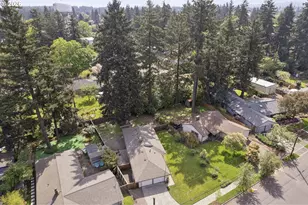 1038 NE 113th Ave, Portland, OR 97220 - Photo 33