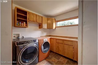 42684 Hillcrest Loop, Astoria, OR 97103 - Photo 17