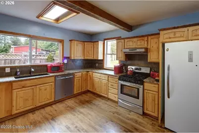 42684 Hillcrest Loop, Astoria, OR 97103 - Photo 13