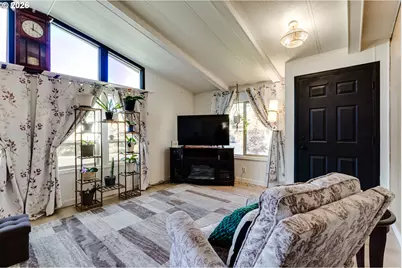 658 S 57th St #78, Springfield, OR 97478 - Photo 7