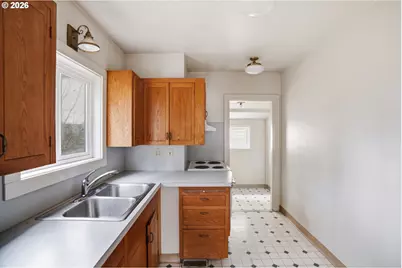 7420 SE Lincoln St, Portland, OR 97215 - Photo 11