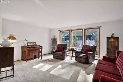 2356 N 22nd Ct, Florence, OR 97439 - Photo 7