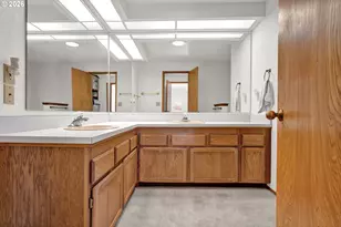 2356 N 22nd Ct, Florence, OR 97439 - Photo 29