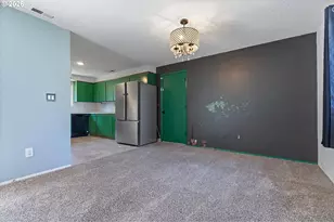 990 NW Angeline Ave, Gresham, OR 97030 - Photo 11