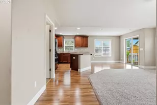 1075 Sage St, Silverton, OR 97381 - Photo 27