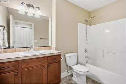1075 Sage St, Silverton, OR 97381 - Photo 11